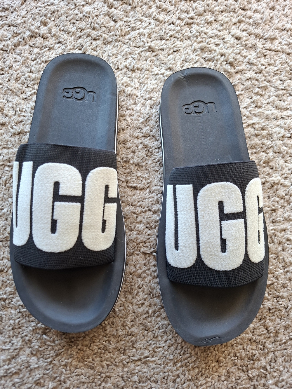 UGG Unisex Slide Sandals Size 8.5 Black Casual Beach Summer Footwear